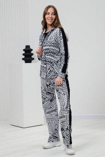 Костюм женский