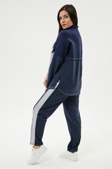 Костюм женский