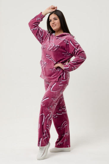 Костюм женский