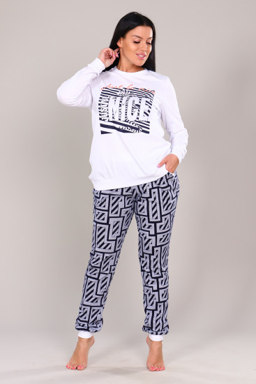 Костюм женский