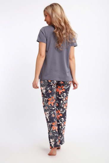 Костюм женский