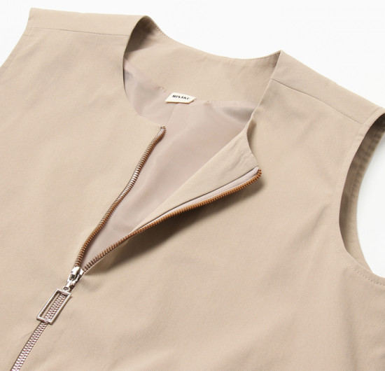 Жилет женский на молнии