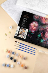 Картина по номерам «Лошадь в цветах» - Фото 4