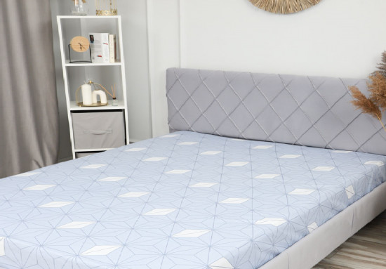 Простыня на резинке «Галактика-компаньон»