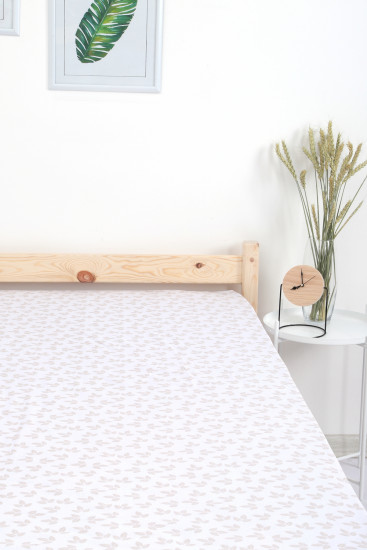 Простыня на резинке «Первые листочки»