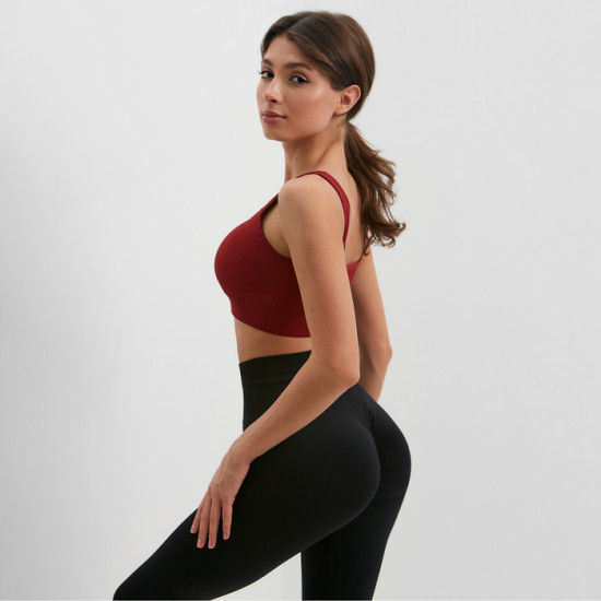 Топ спортивный женский