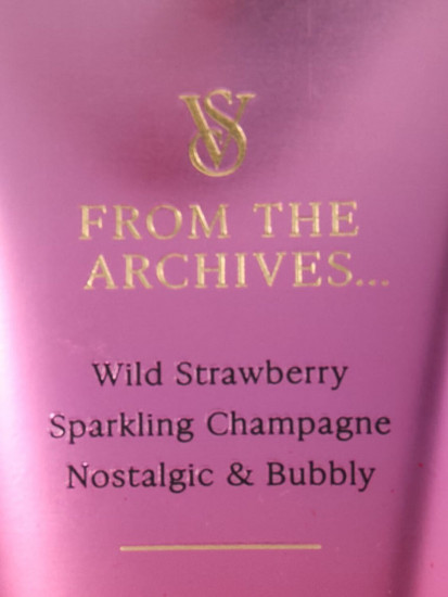 Лосьон для тела парфюмированный «Strawberries & Champagne»