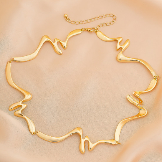 Колье женское «Акцентный дизайн»