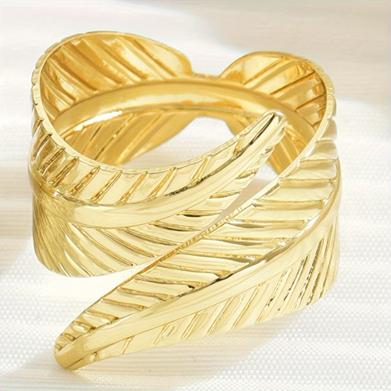 Кольцо женское регулируемое «Лист»