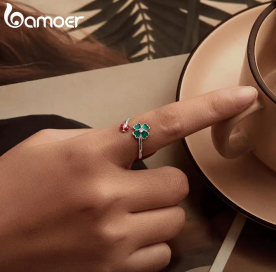 Кольцо «Клевер и божья коровка»