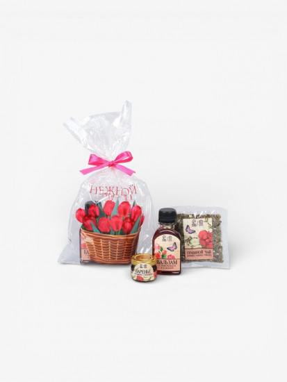 Подарочный набор «8 марта с розами»