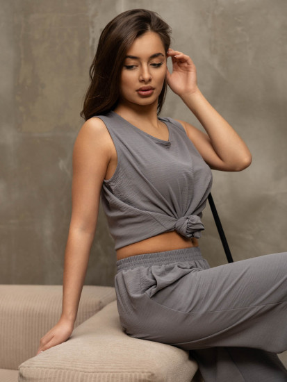 Костюм женский