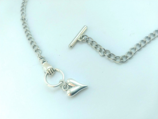 Цепочка ручной работы с кулоном в форме сердца