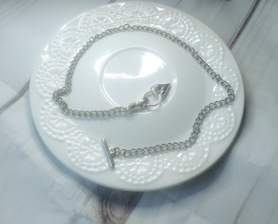 Цепочка ручной работы с кулоном в форме сердца