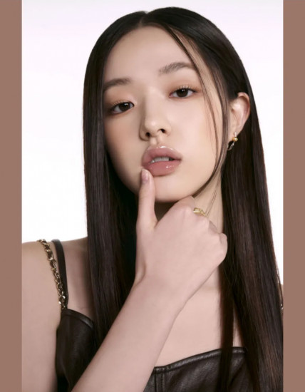 Стойкий блеск для эффекта стеклянных губ «Glasting Color Gloss», тон 05 Dim Mauve