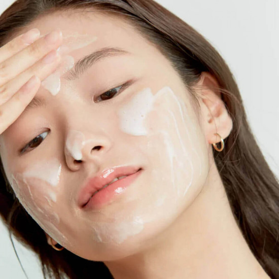 Универсальный очищающий гель с киноа «Quinoa One- Step Balanced Gel Cleanser»