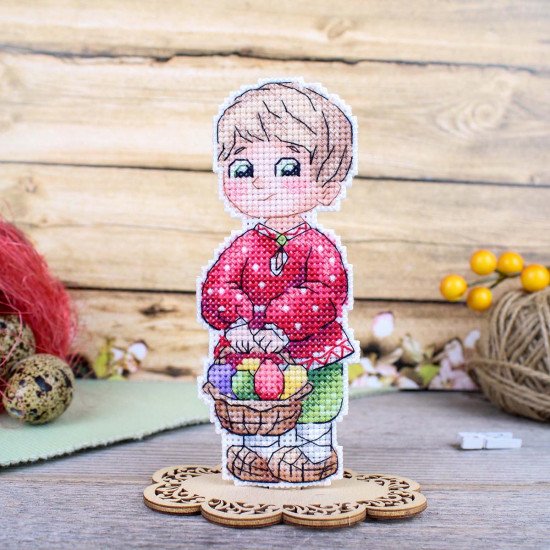 Набор для вышивания на пластиковой канве «Мальчик с пасхальной корзинкой»