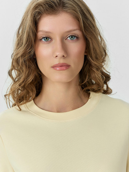 Футболка женская