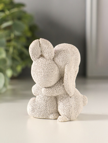Фигурка «Кролики обнимаются»