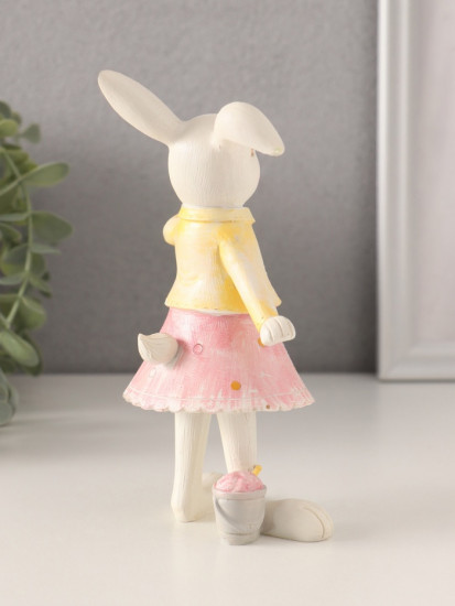 «Зайка в платьице, с рожком мороженого»