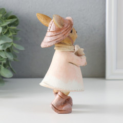 Фигурка «Зайка в шляпке и дождевике с воробышком» - Фото 1