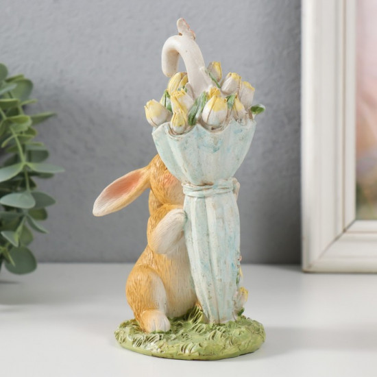 Фигурка «Зайка у зонта с тюльпанами»