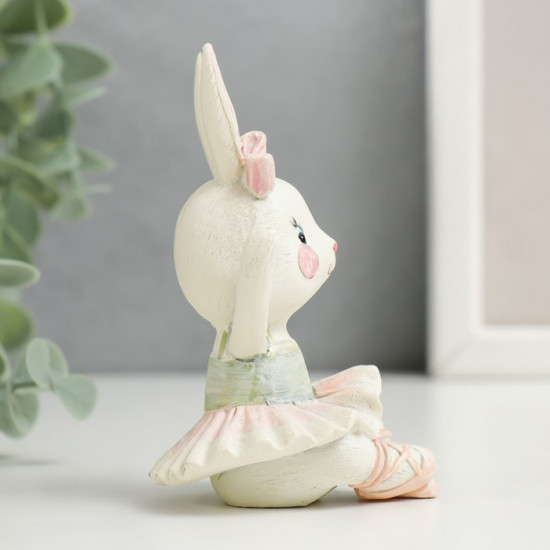 Фигурка «Зайка-балерина сидит»