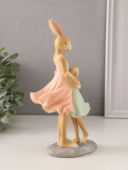 Фигурка «Зайки. Мама с дочкой» - Фото 1