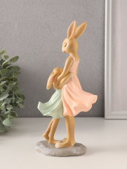 Фигурка «Зайки. Мама с дочкой» - Фото 2
