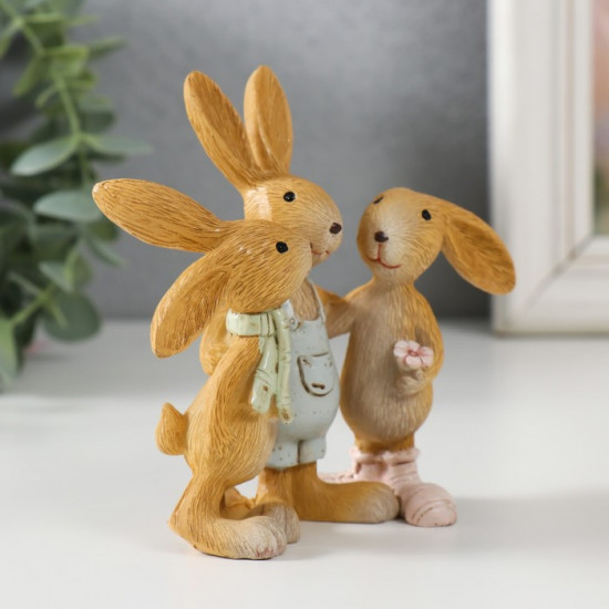 Фигурка «Зайчата: три друга»