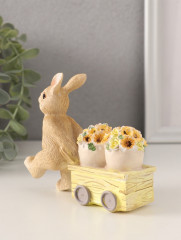 Фигурка «Зайчик везёт цветочные горшки на тележке» - Фото 4
