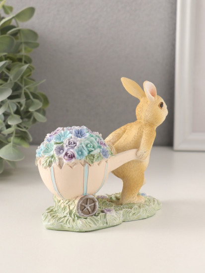 Фигурка «Зайчик с тележкой роз и незабудок»