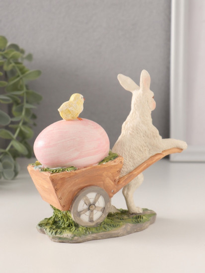 Фигурка «Кролик везёт тележку с цыплёнком и пасхальным яйцом»