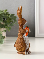 Фигурка «Кролик с морковью» - Фото 1