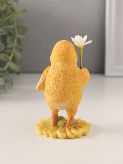 Фигурка «Цыплёнок с ромашкой»