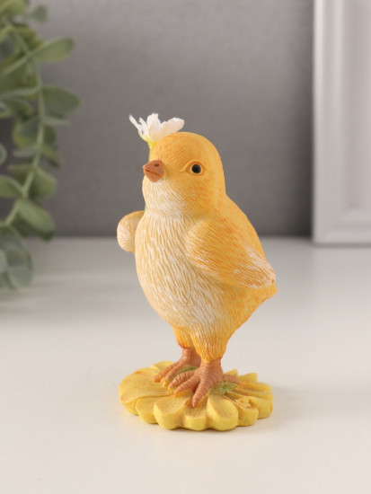 Фигурка «Цыплёнок с ромашкой»