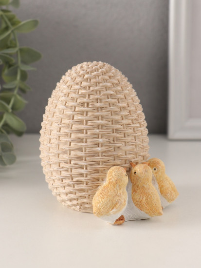 Фигурка «Цыплята у плетёного яичка»