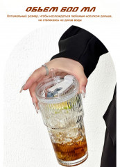 Стеклянный граненый стакан с крышкой и трубочкой - Фото 3