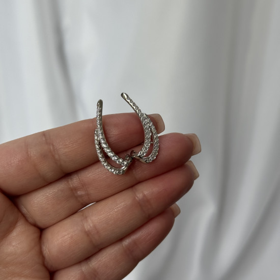 Серьги-пусеты из серебра с циркониями