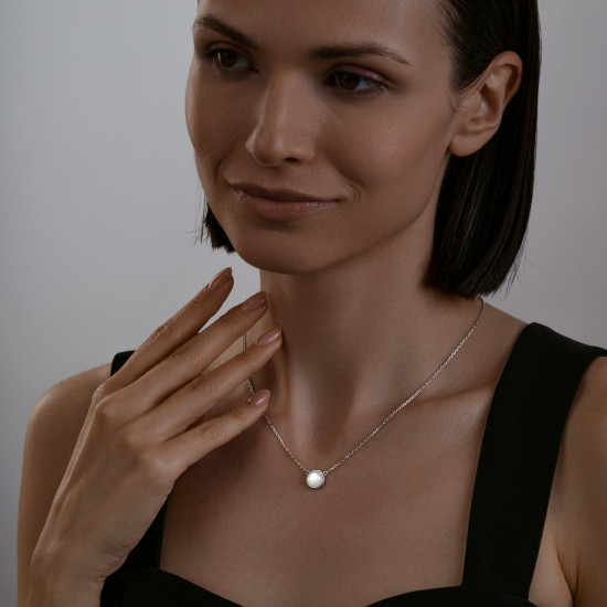 Колье из серебра с лунным камнем