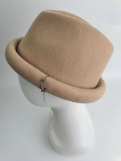 Шляпа-пилотка женская