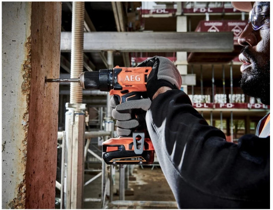 Дрель-шуруповерт ударная BSB18G4-0