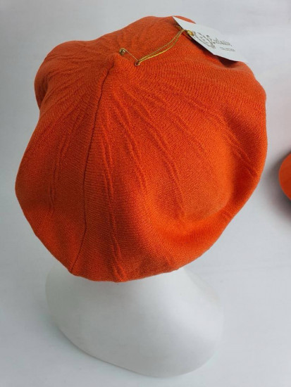 Берет женский