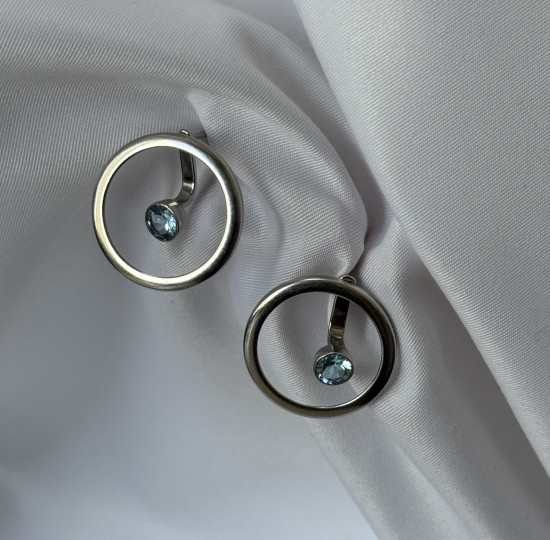 Серьги-пусеты из серебра с топазами