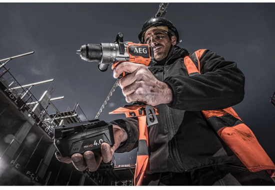 Дрель-шуруповерт ударная BSB18C3BL-402C