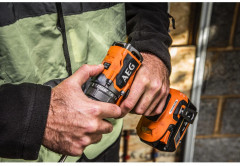 Дрель-шуруповерт BS18SBL2-202C - Фото 1