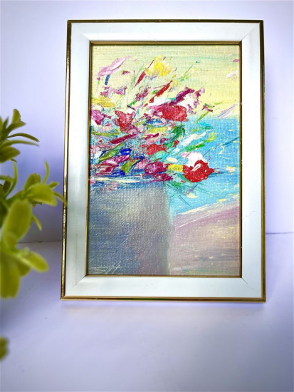 Картина маслом миниатюра в раме «Когда цветы поют»