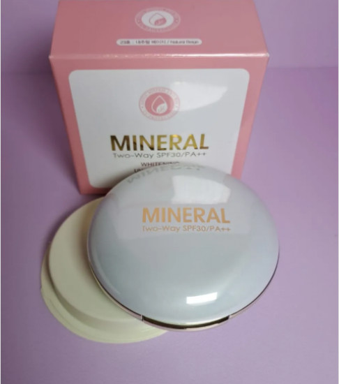 Минеральная компактная пудра со сменным блоком «Mineral Two-Way Whitening UV Protection SPF 30/PA»