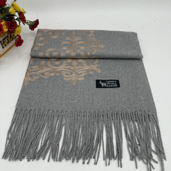 Палантин женский в национальном стиле