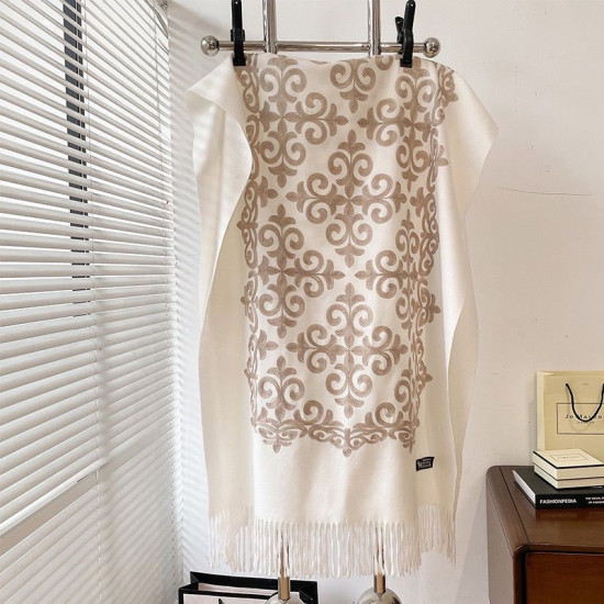 Палантин женский в национальном стиле